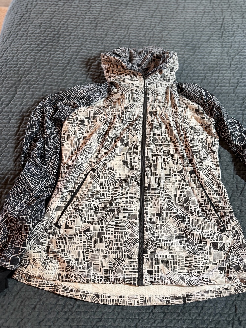 lululemon athletica Women's Black & White Patterned Utility Jacket; ltd. edition
